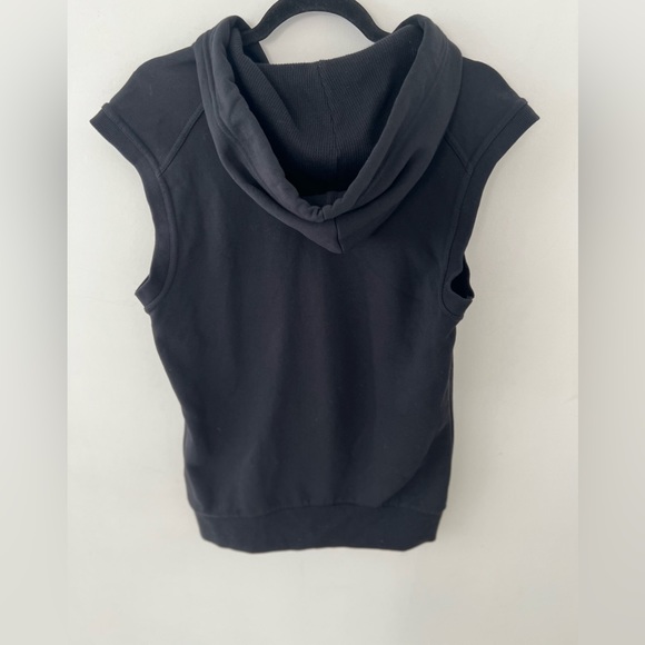 2 H&M zip up hooded sweater vests - Picture 4 of 6